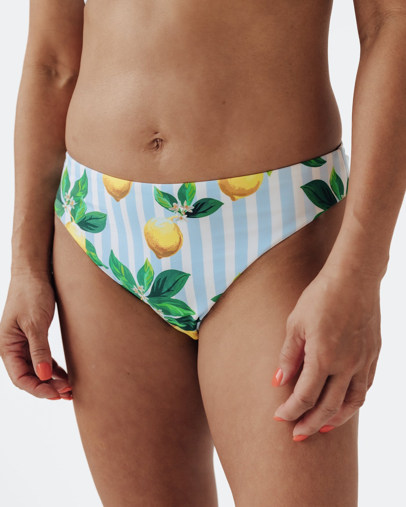 Women's Amalfi Coast Lemon Sporty Bikini Bottom